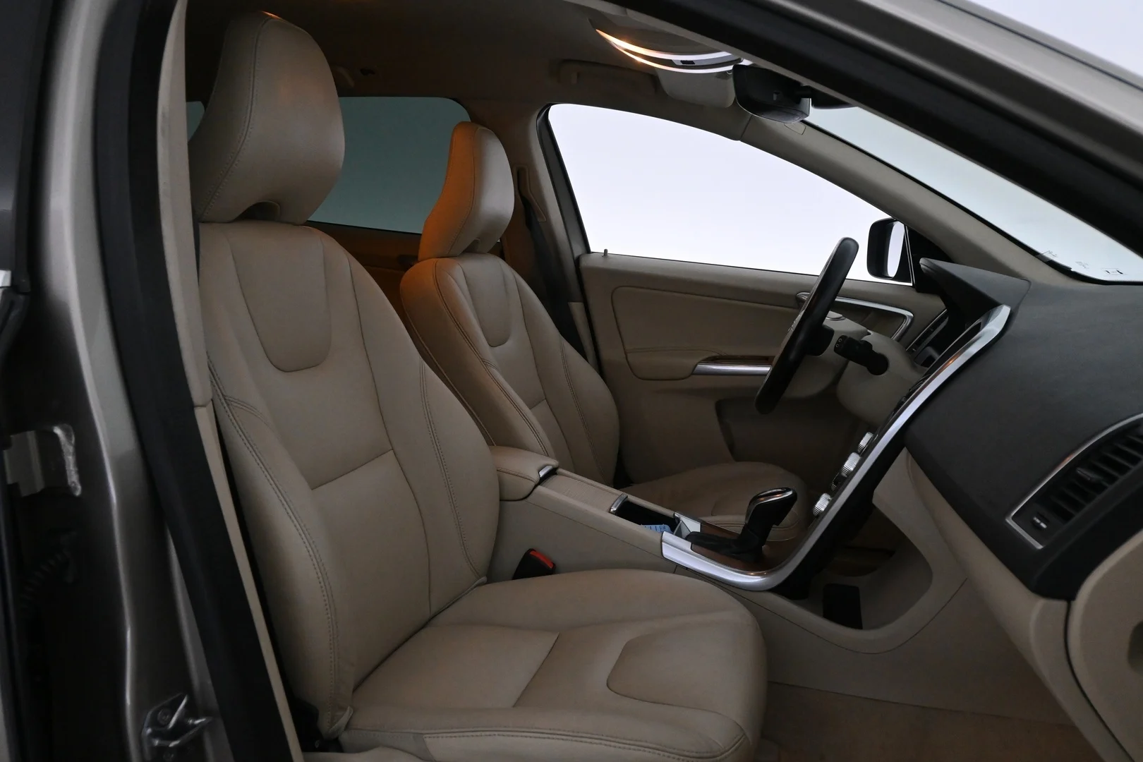 Car Image - 2UiCqE0kZ7ZsjQbEPscVQc