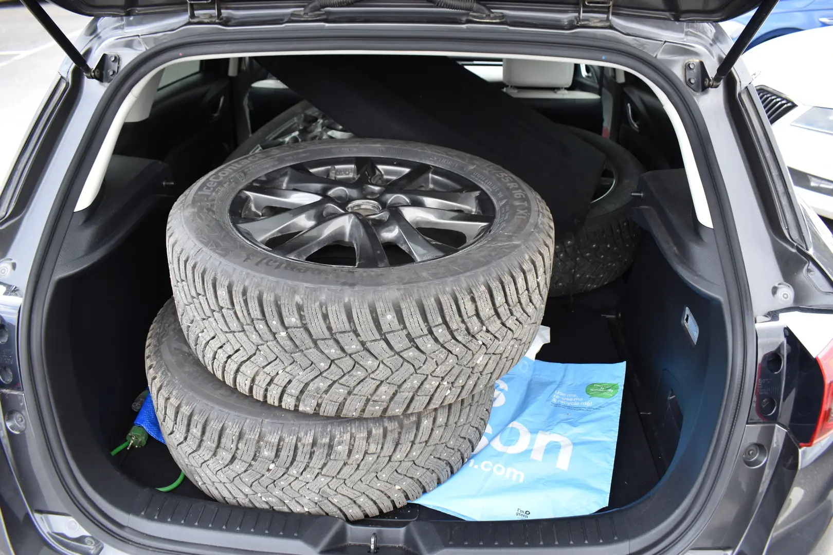 Car Image - 7CT8sakfx6wQki5Lsbk1hq