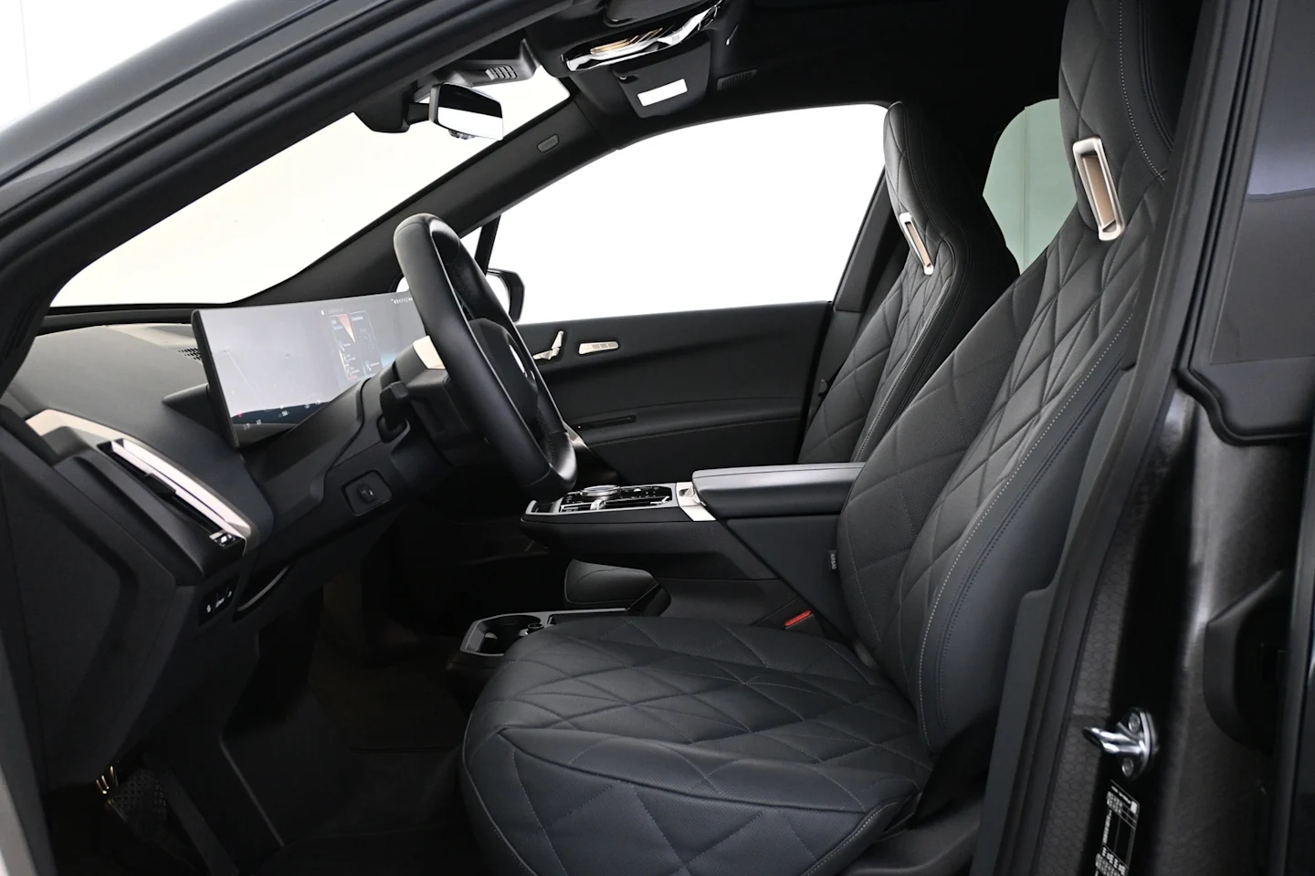 Car Image - 7rTJUAMaGug6jTm3Lm6Vto