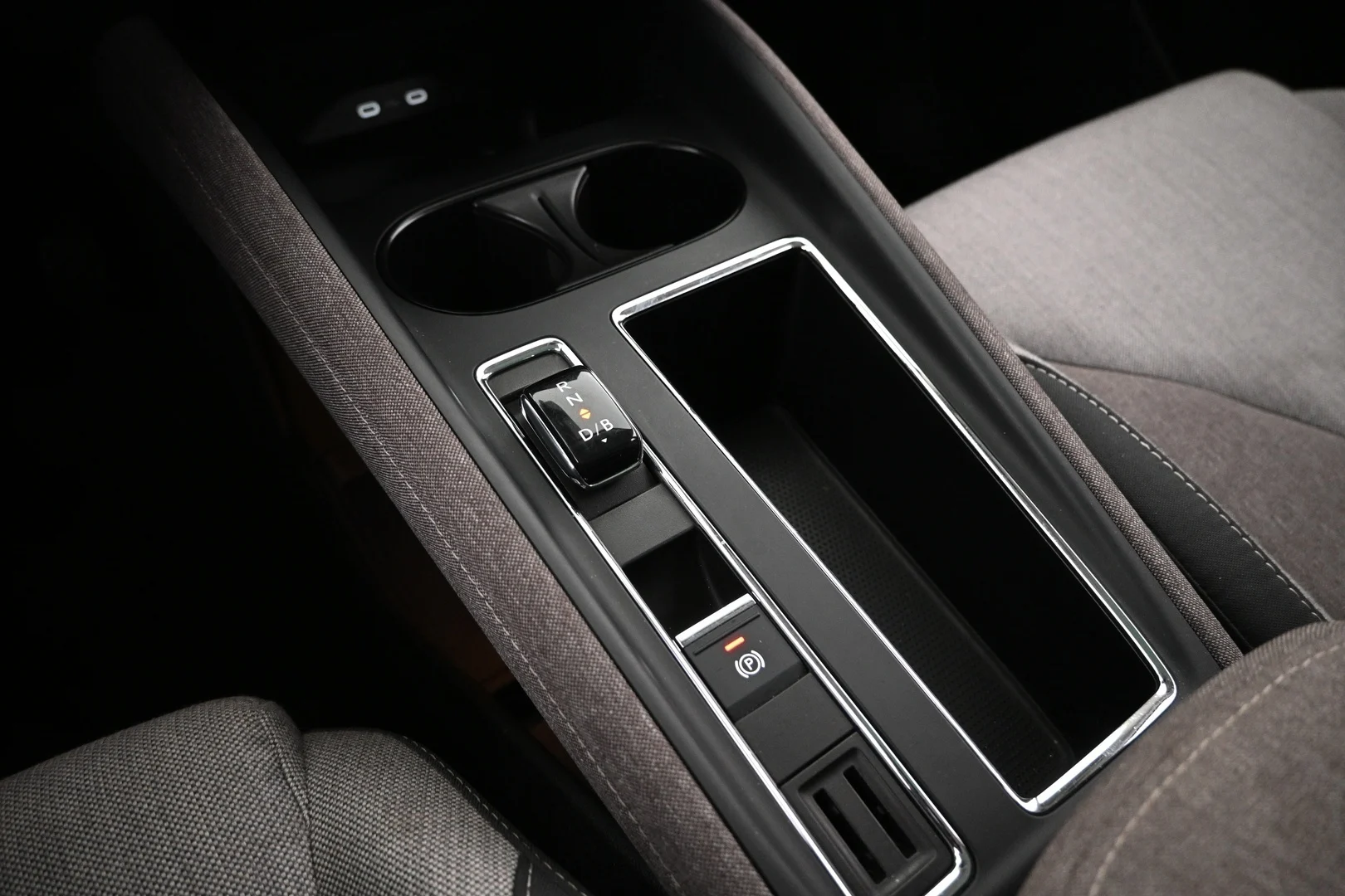 Car Image - 2u9giQqXkxyRvR6RnudEm8