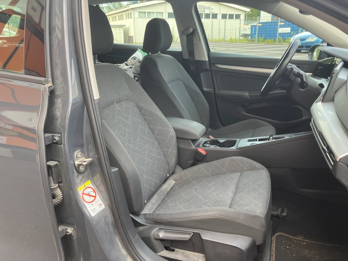 Car Image - 7FeikFRSV1rea8SeBKKqs1