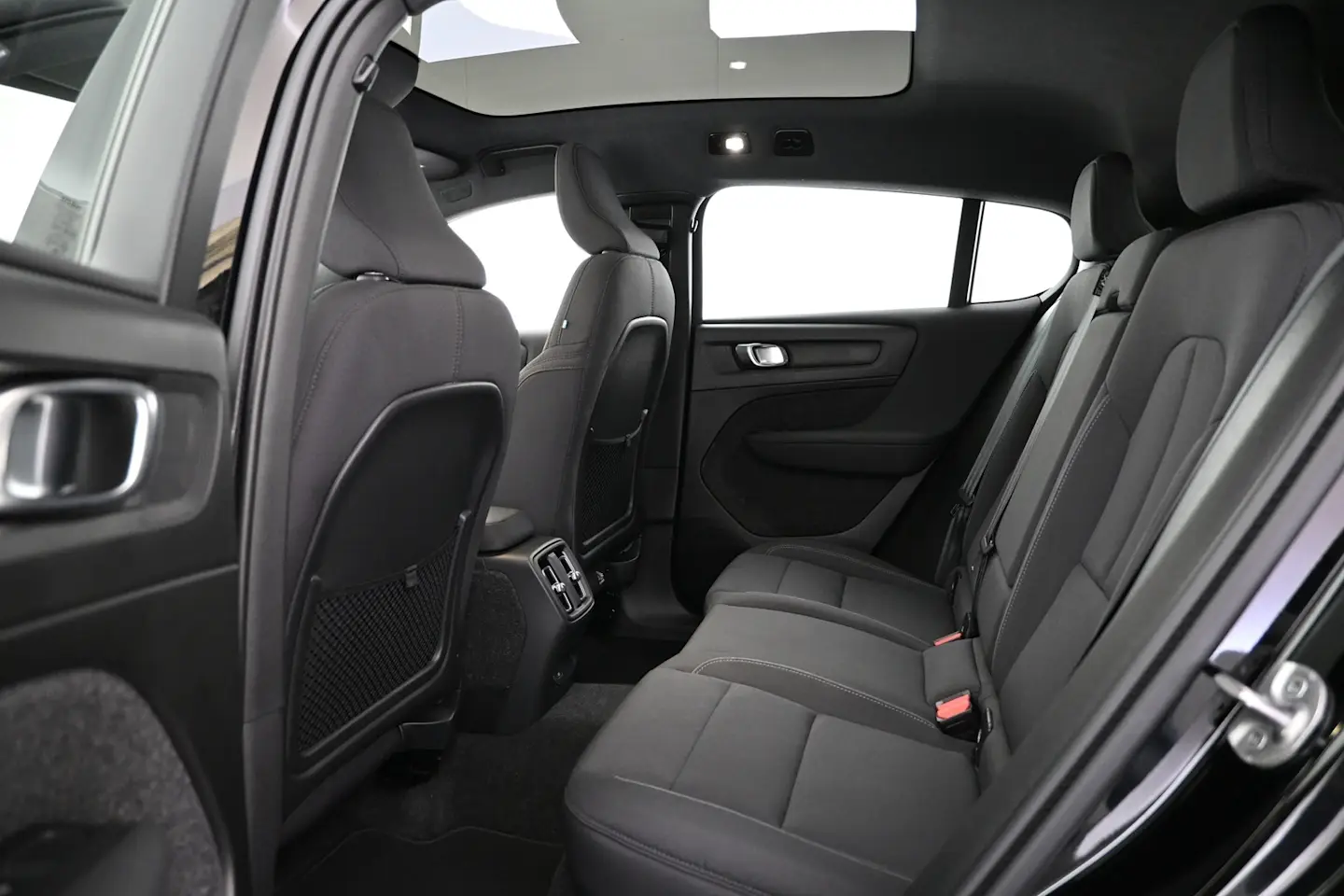 Car Image - 1dgYnHgb5gy42tujaUPzX6