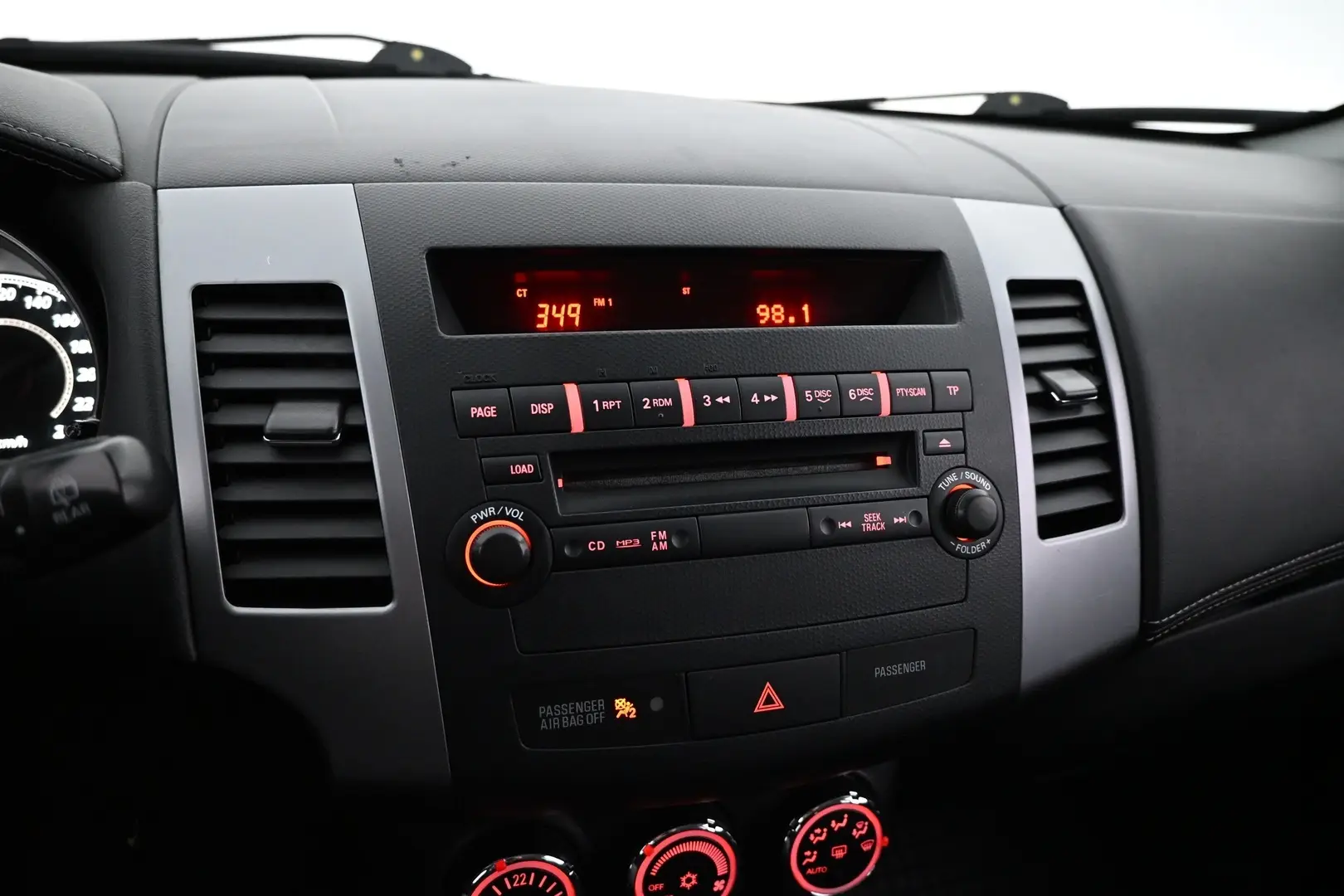 Car Image - 6SB4z3mt2Fi9vzv4GzrEbW