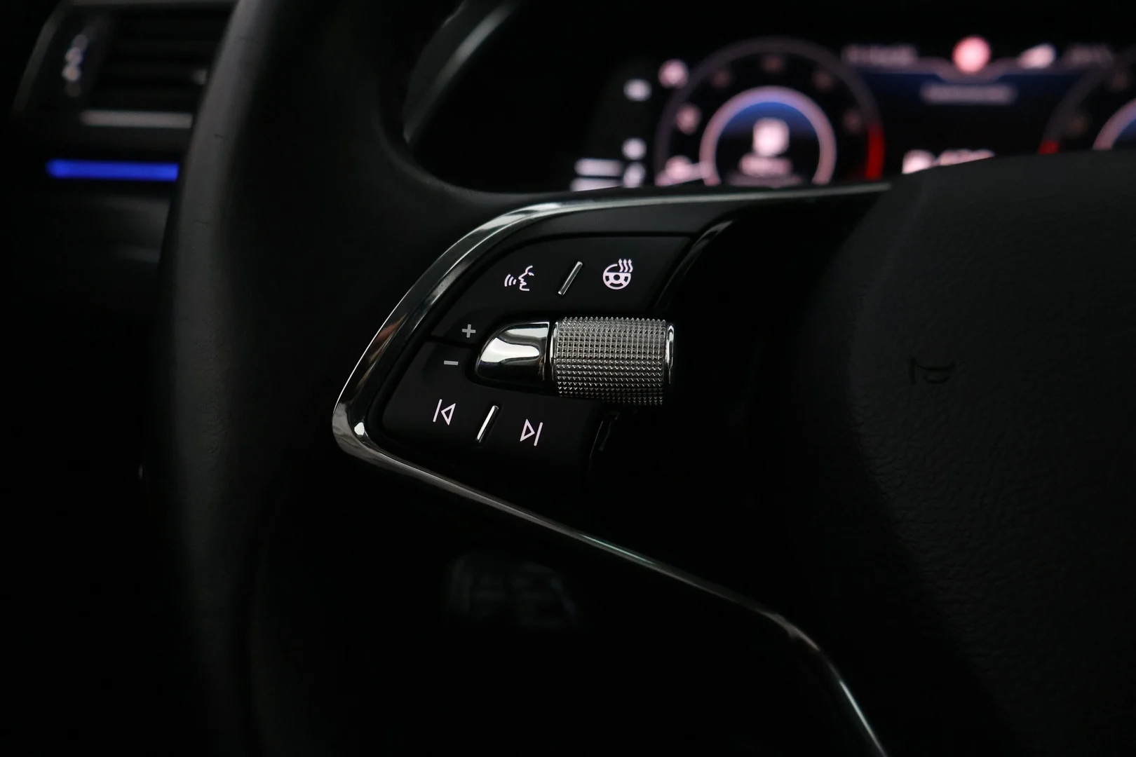 Car Image - tD4E0uzs7fSq6V8kZtrHF