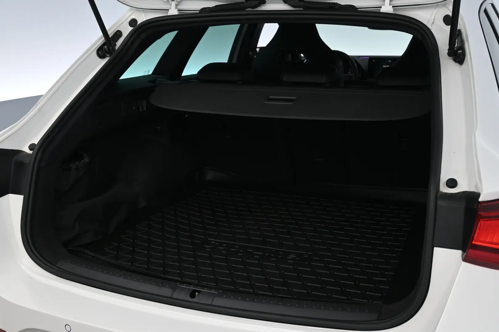Car Image - 5K9mIfQ925ufVD0fpNlvmv