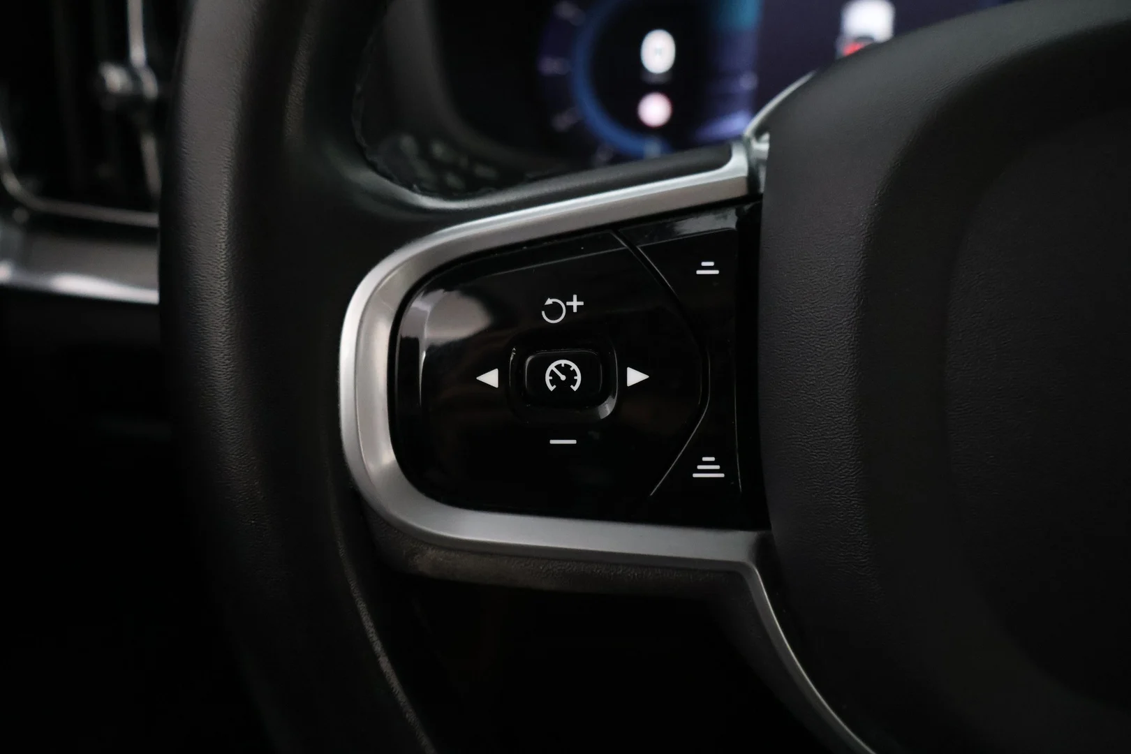 Car Image - 77r8kNA8hCe7REulslDRFe