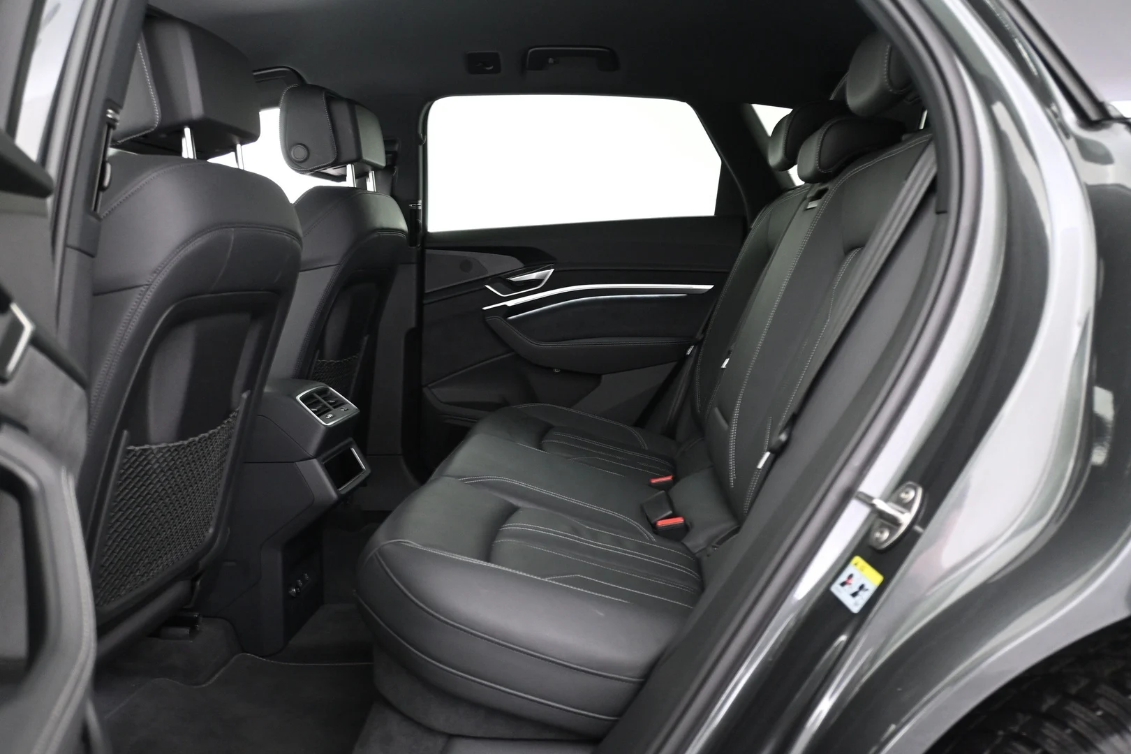 Car Image - 4go2OMkFn7YI0aITpWcVAz