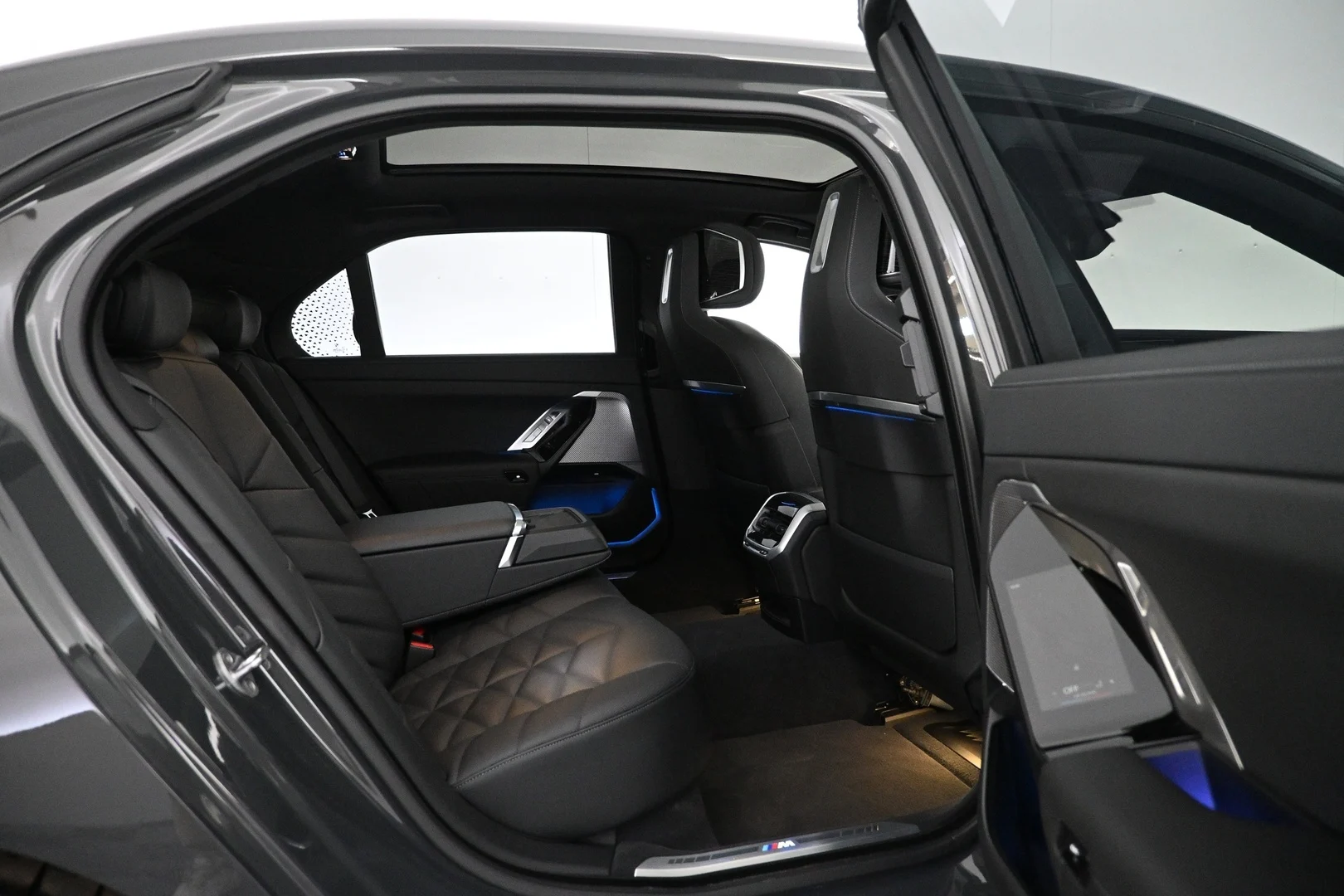Car Image - 7a19FxEXC19pQDQ0ksYG3D