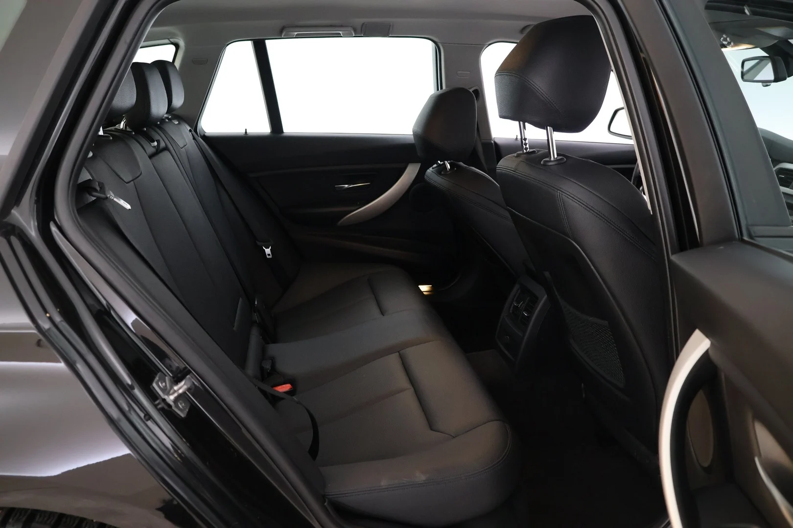 Car Image - 6iIB1xkVMS4LffP70Cuv5p