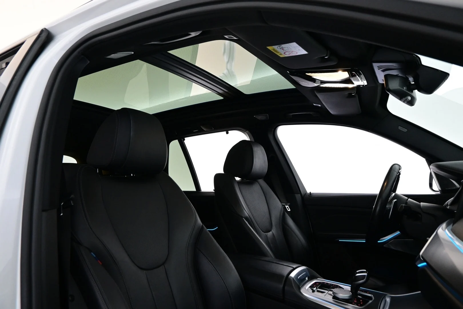 Car Image - 4SwrSPkNyzEo09x3c19kKl