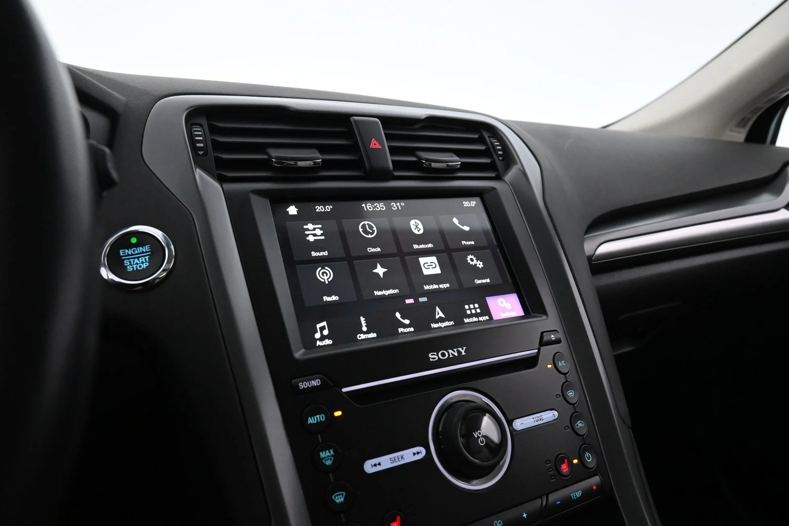 Car Image - bT3wZ27TtceL7gD34Y1rc