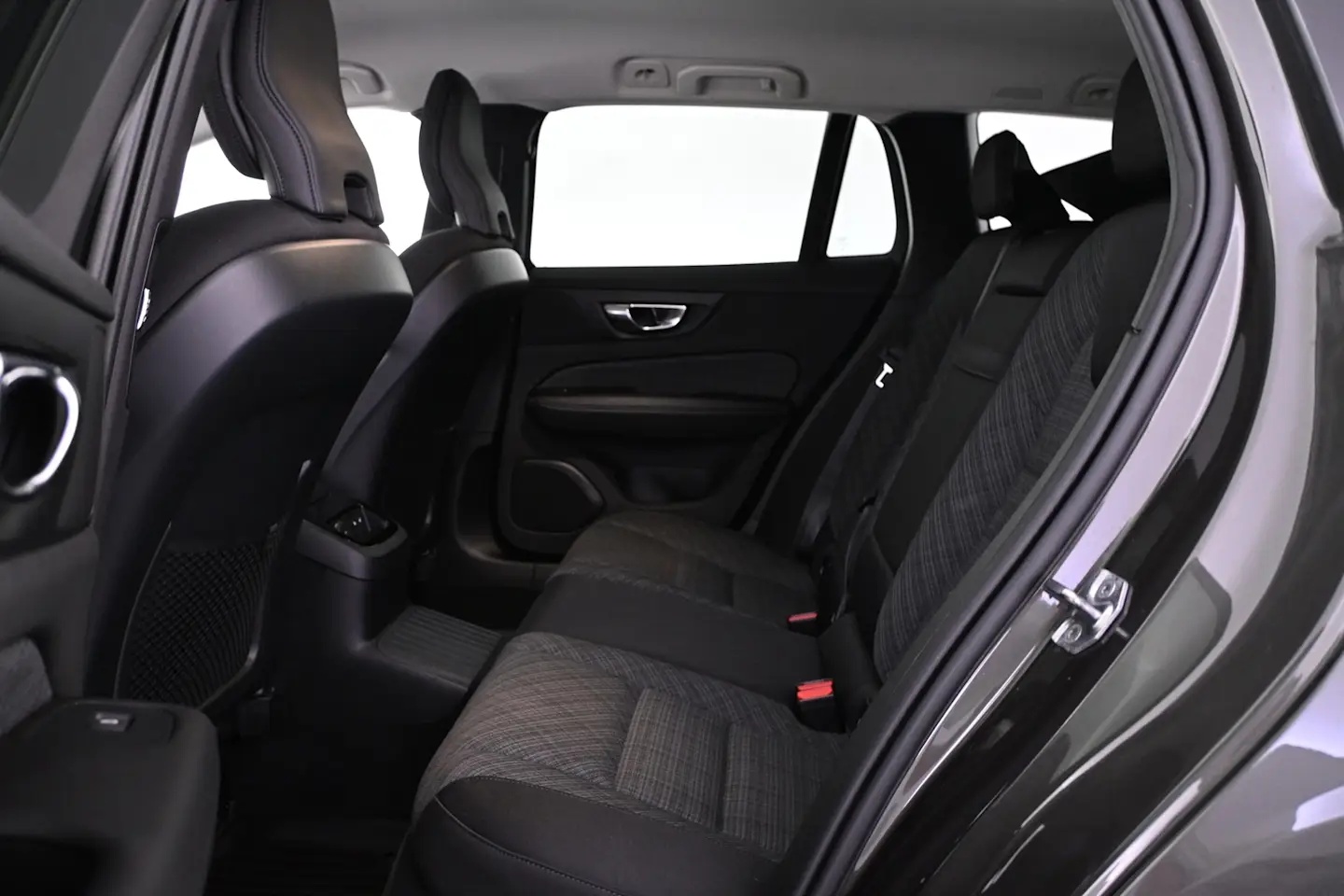 Car Image - CqILVMXiKZ7tTvpTEScW4