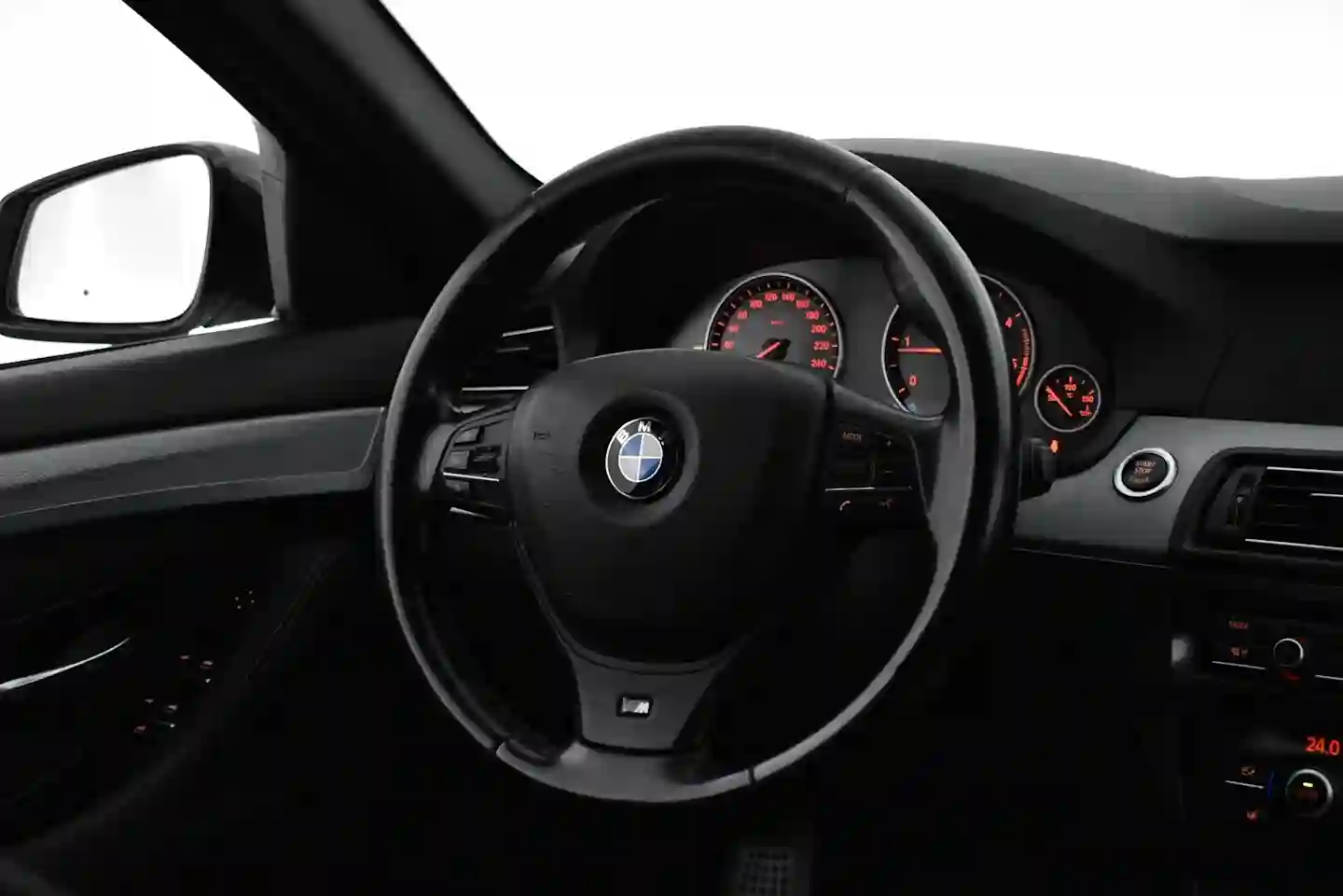 Car Image - 7Bmcu0q4rK4igqAKIRTJfM