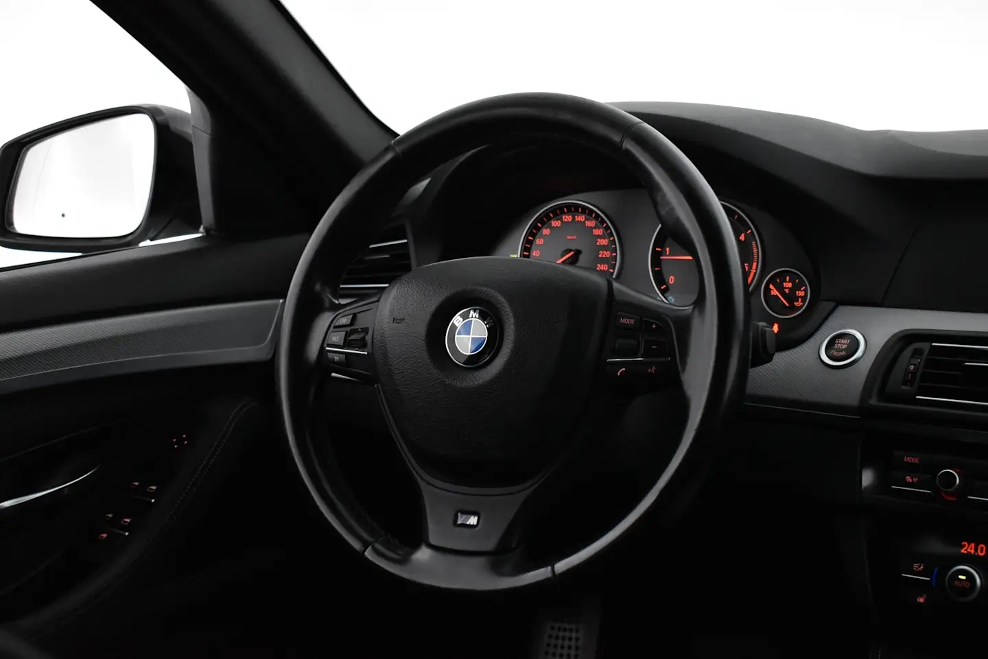Car Image - 7Bmcu0q4rK4igqAKIRTJfM