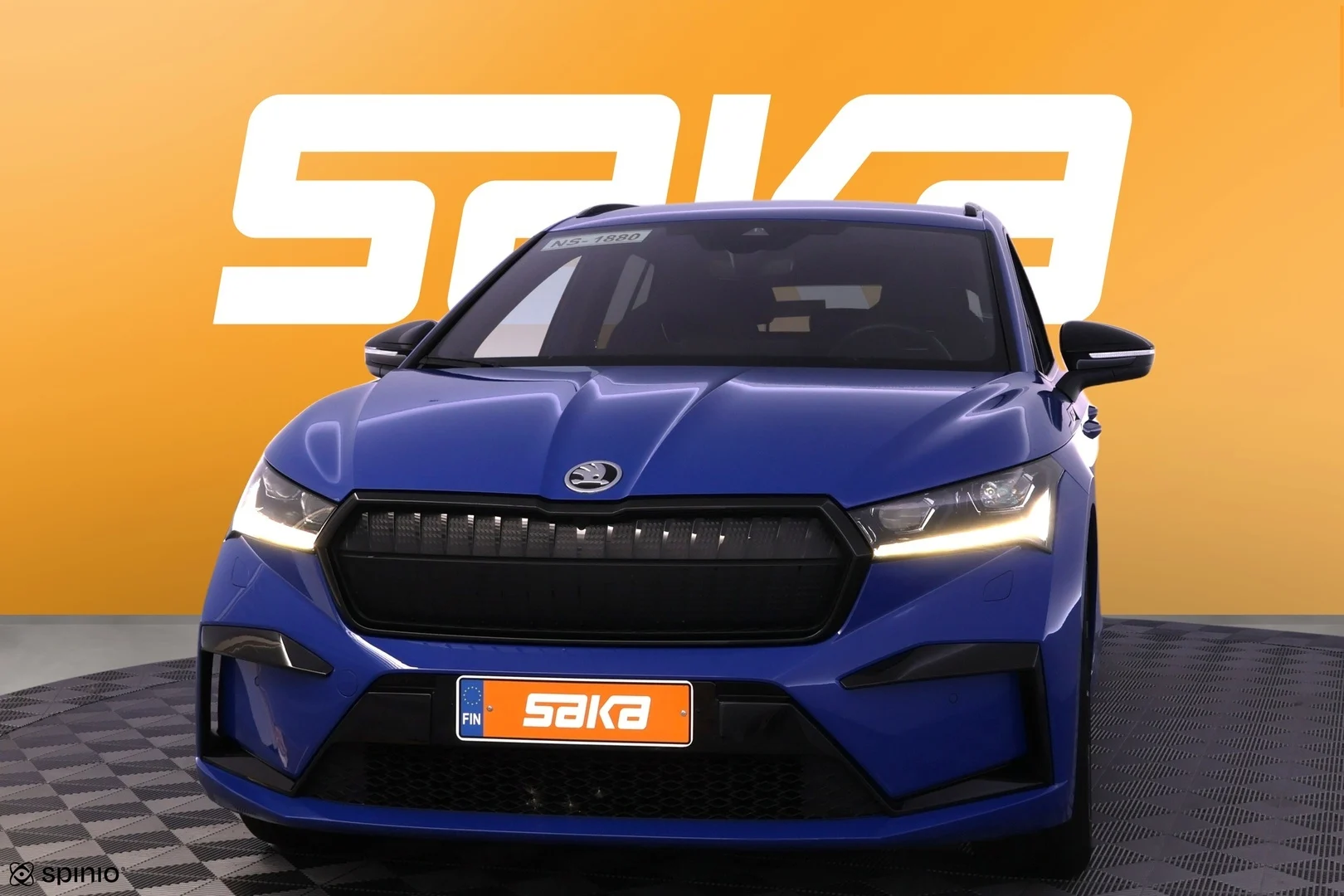 Car Image - 60cB9zzfq0iPbJJnD5TeIa