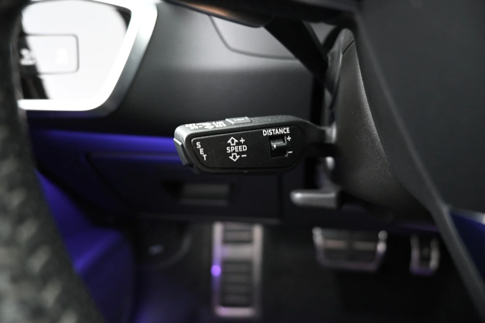 Car Image - 6VCgpeYgHKSExE7eD1OApy