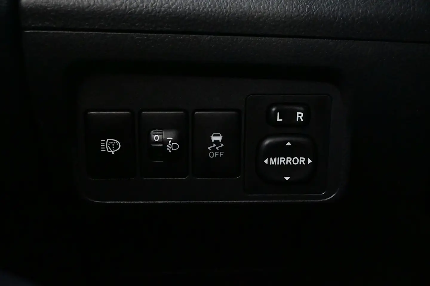 Car Image - 4LaF5f4GNCFDdsO7KHZfKJ