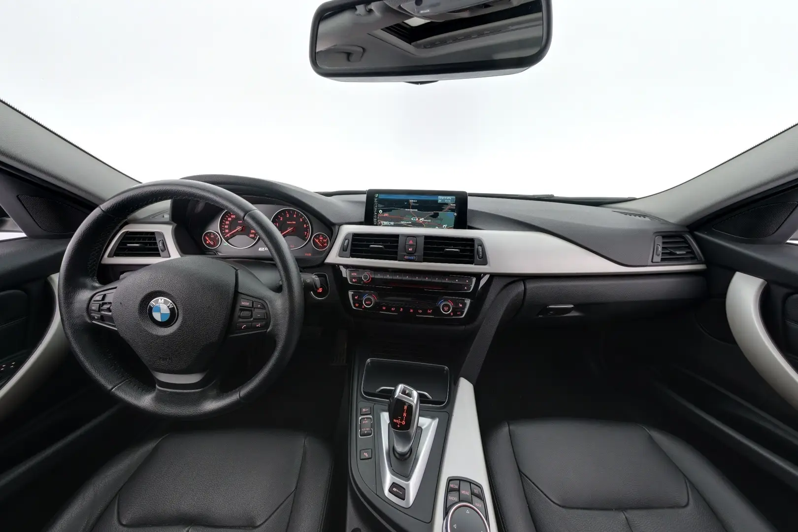 Car Image - kDEnVpyw4hkcPtCGKSsIn