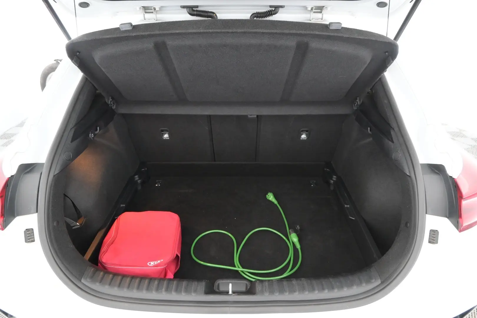 Car Image - 1J2ak7NvMGh4XkfnKpQIK5