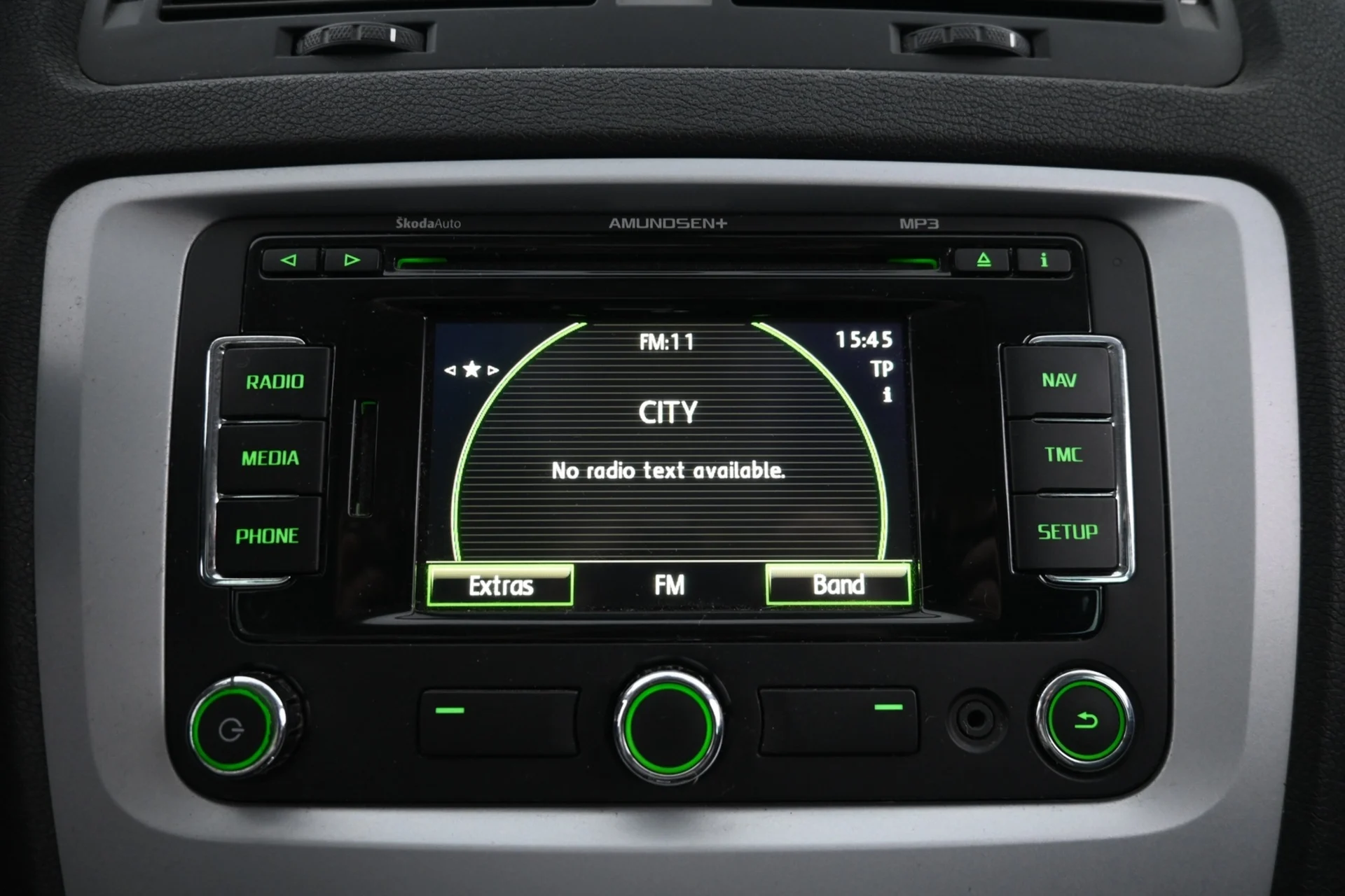 Car Image - 4Tvb8grAkwmXeX3FXjRdGW