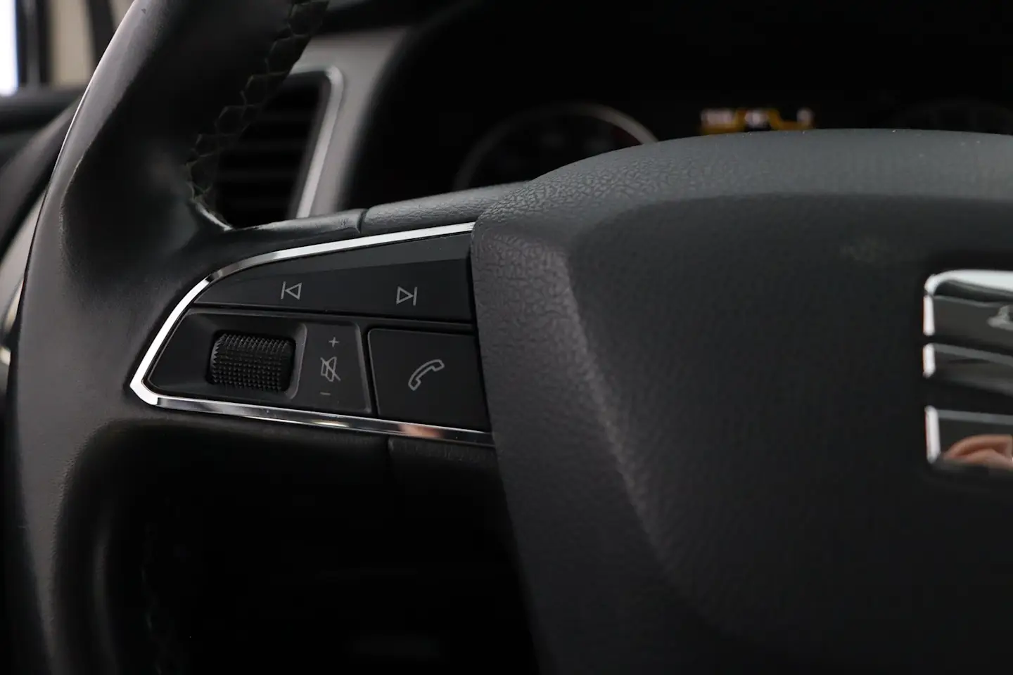 Car Image - 5cY82sDcFQuFPFrjIyVrIg