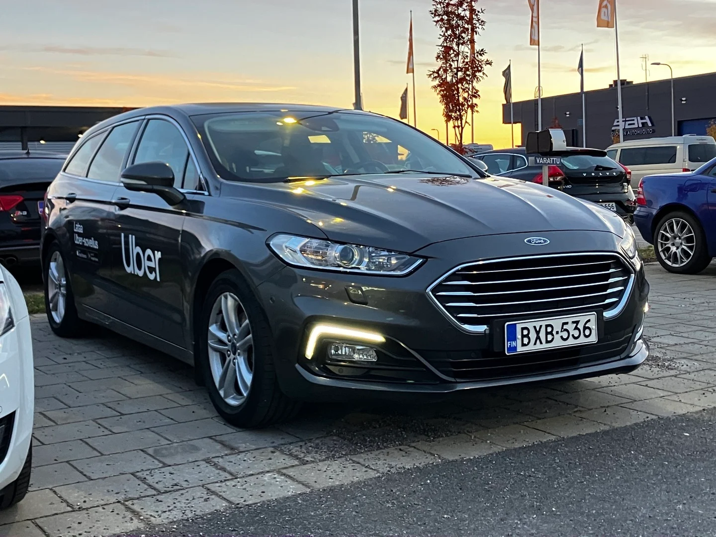 Car Image - 6sJU6dCHMdv9q2sGwBuMtA