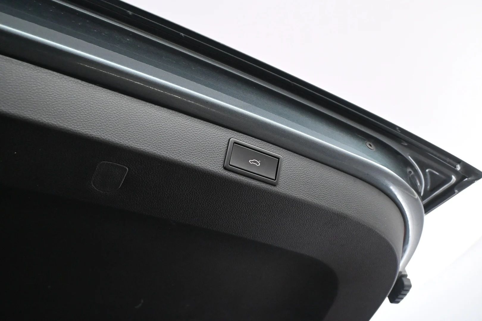 Car Image - 27ApwB9vBT6s1x1Sry2OyV