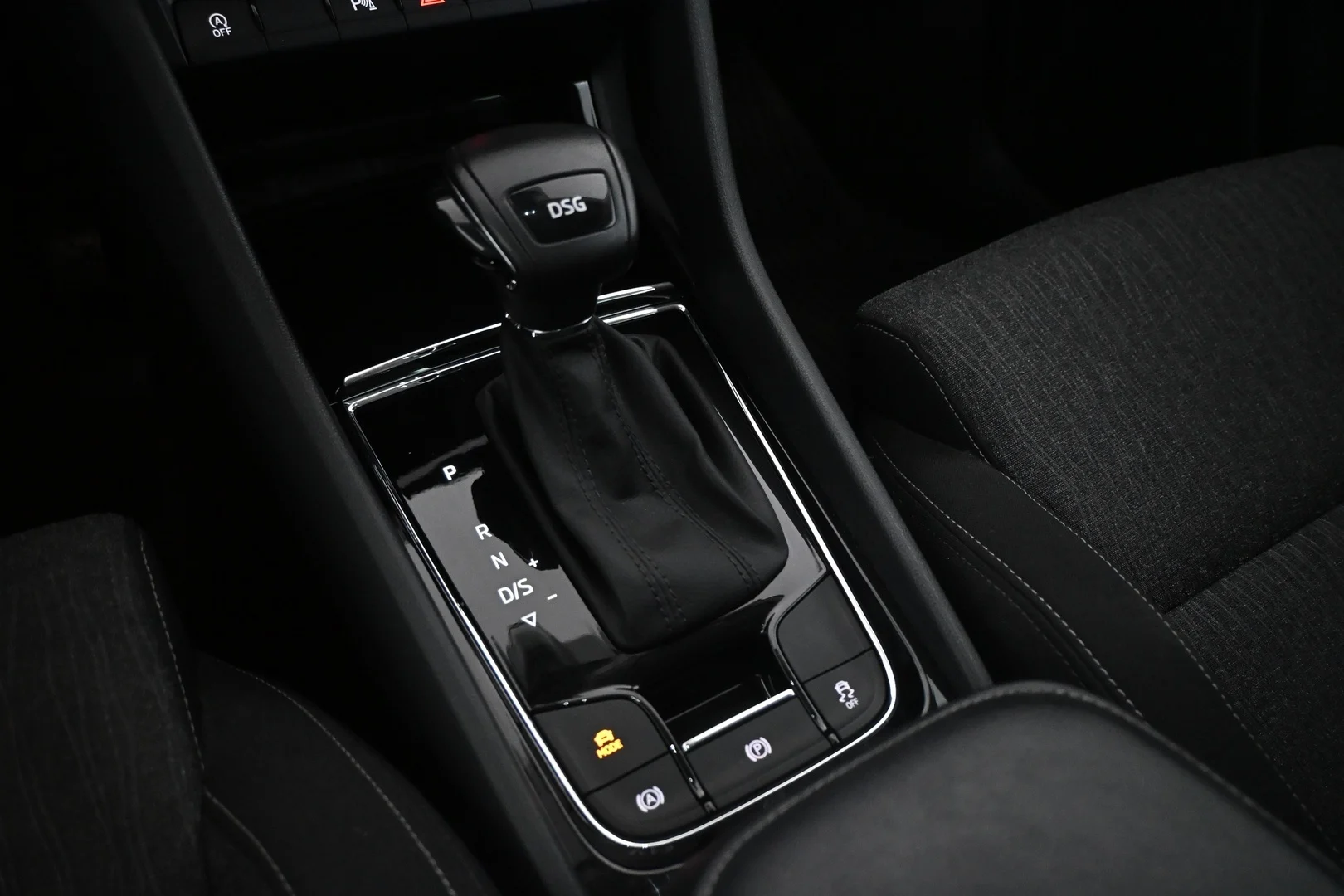 Car Image - 3SNz2tfVXaHkhIhcA1Z4Ey