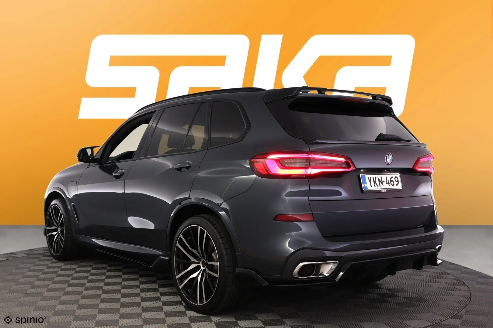 Car Image - 5RgQZTeKrLJiIDZdazO4Uz