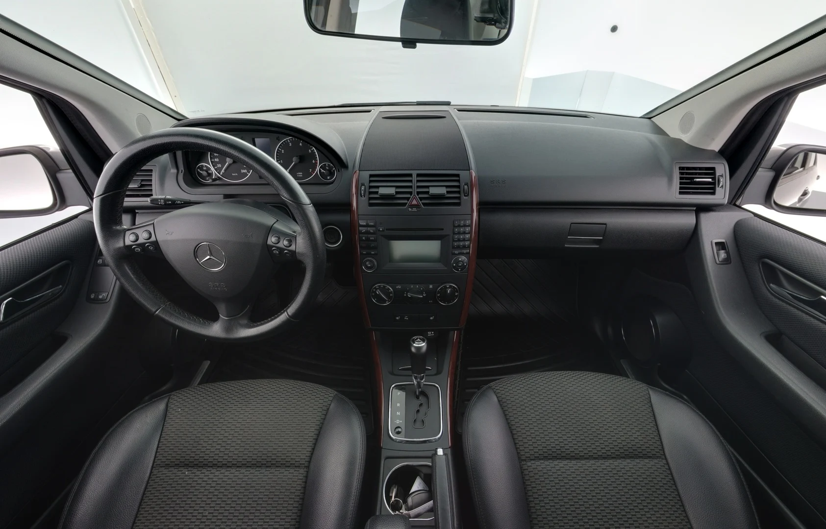 Car Image - 7gXQlnPCpHsisZT15Xvv3