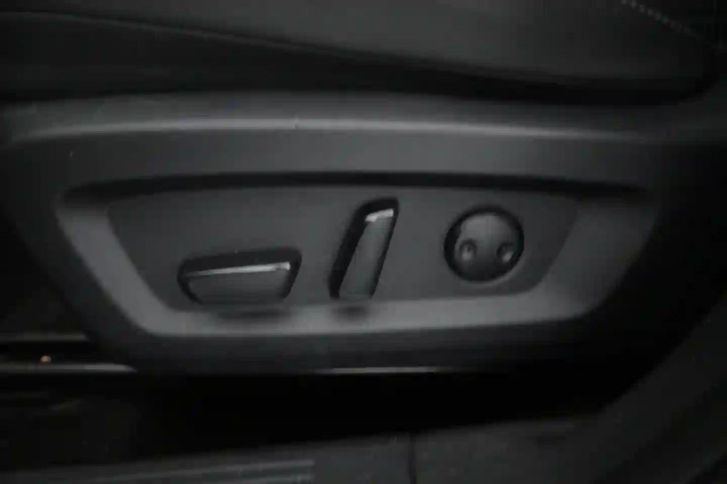 Car Image - 6lwoF4ud9Erh5lqiZNMmNv