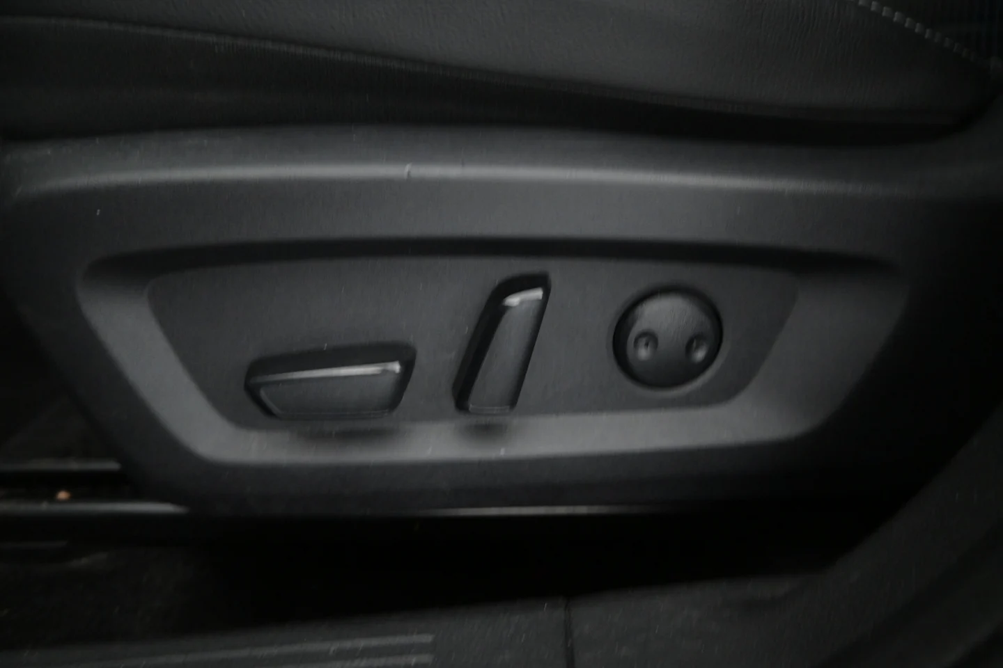 Car Image - 6lwoF4ud9Erh5lqiZNMmNv