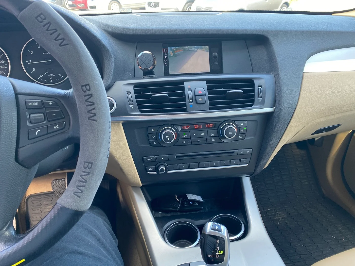 Car Image - 6phcQ61kC27jSybYAxix8d
