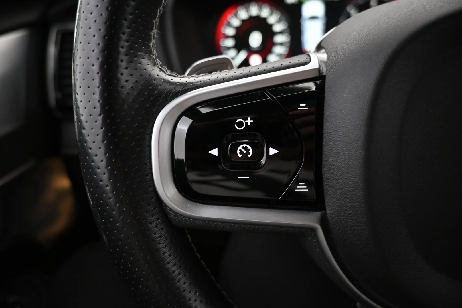 Car Image - 5yqC5EojSH1XxEMY0n9hUA