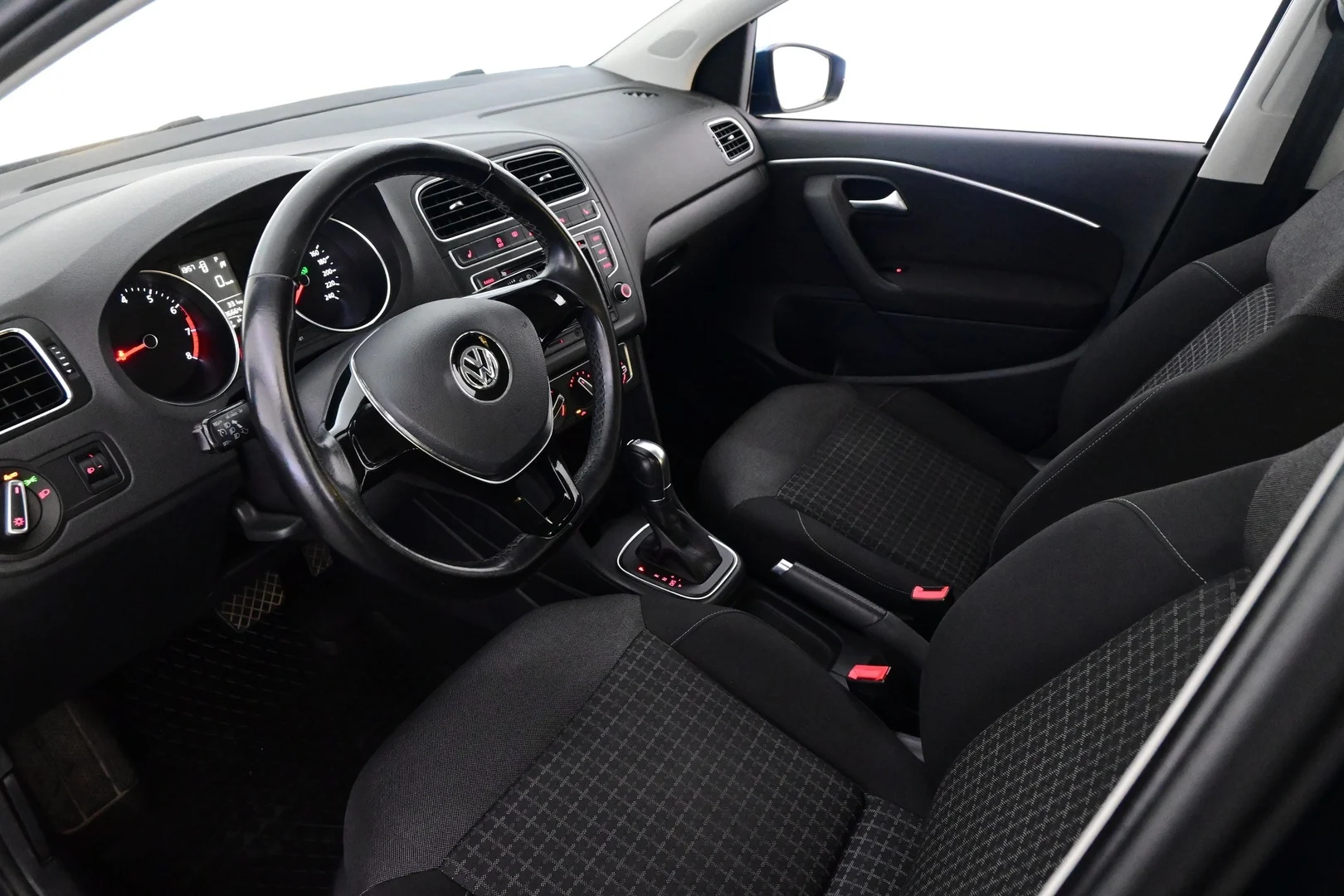 Car Image - 38JC7686KQOz9tzfh1WDAS