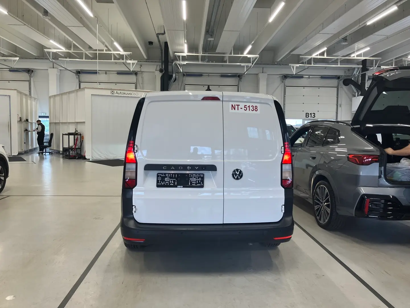Car Image - 6lBYe9phoVmK3UWK1j0pR7