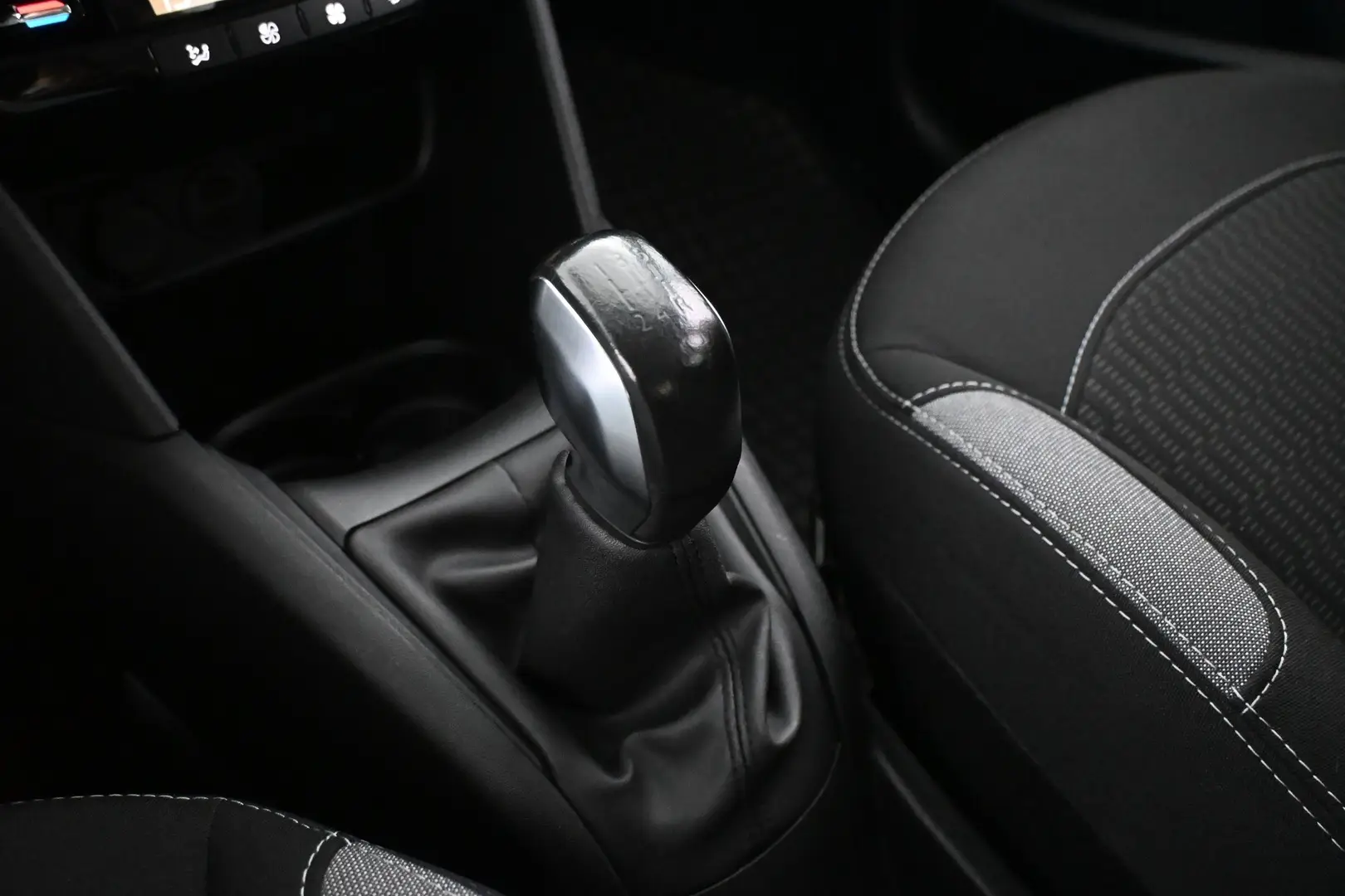 Car Image - 6khP1Ru71VbpIbLJ4Sx04C