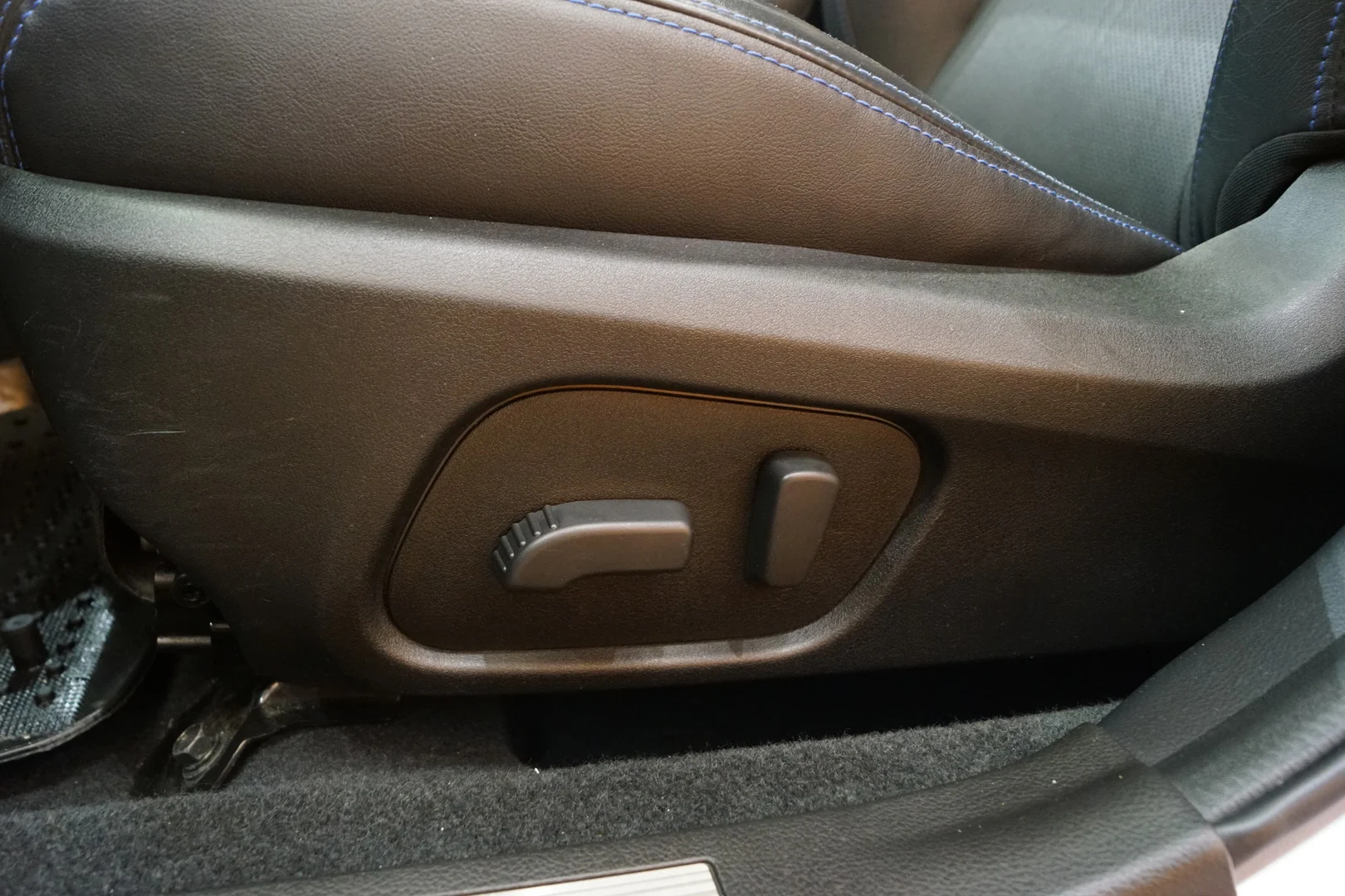 Car Image - 4GAP2PiFBVt03GHcP3CXjh