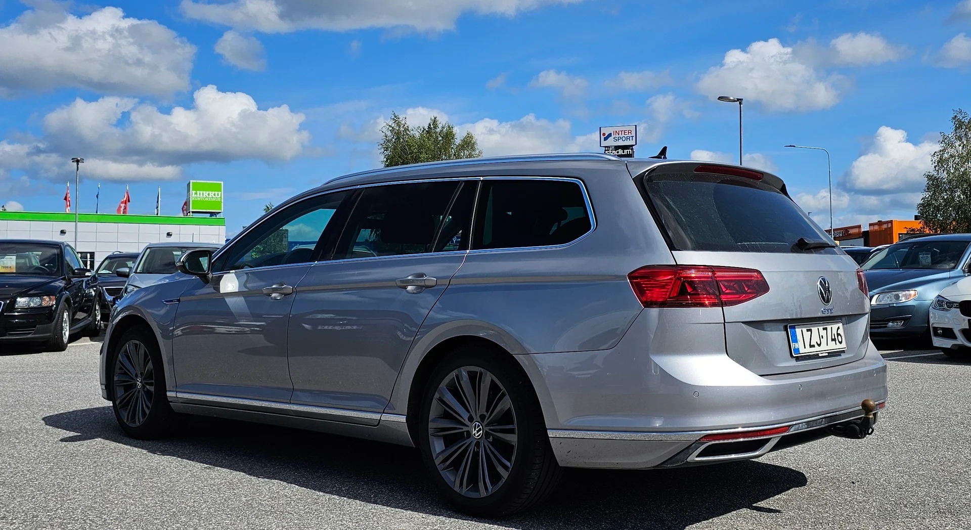 Car Image - 5Dy2IOoS73S0hmByXtOaBh