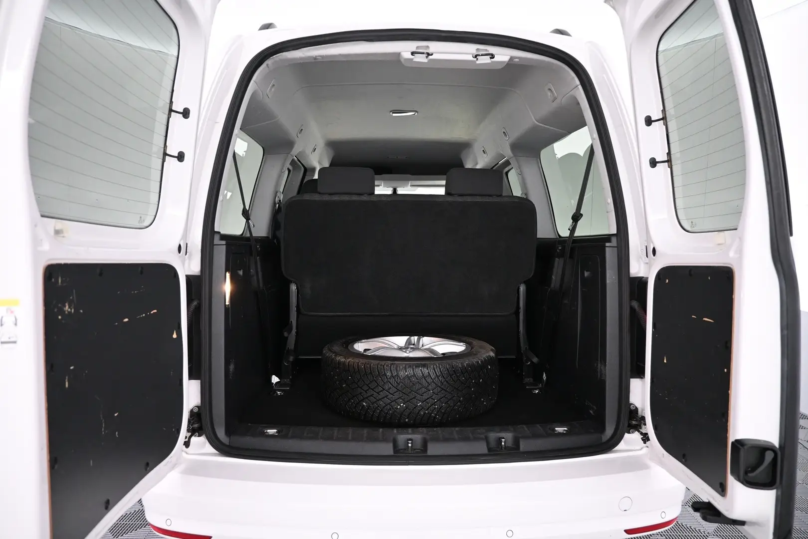 Car Image - 7kYru59QN8c1FwQWrh8mdP