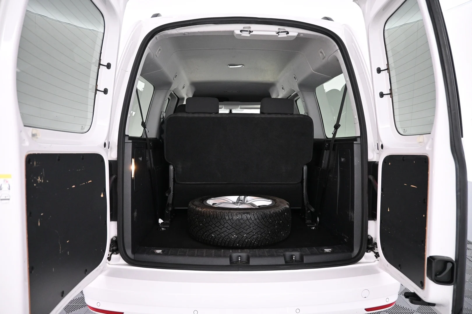 Car Image - 7kYru59QN8c1FwQWrh8mdP