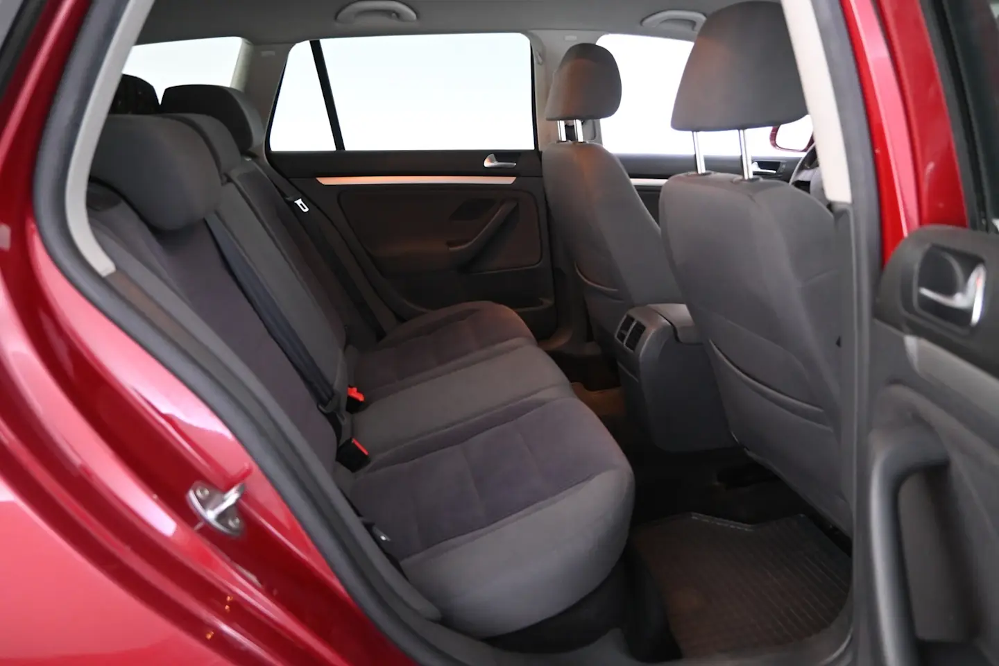Car Image - 6t8NMvysMIRjEtIug9S1nO