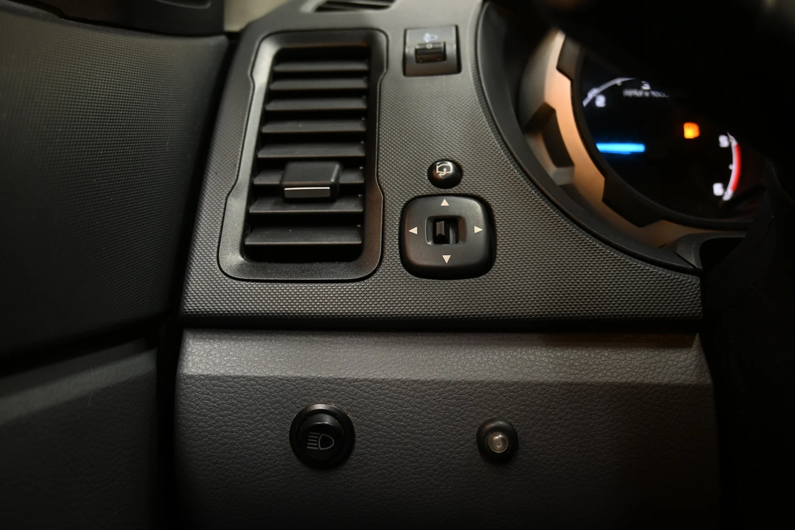 Car Image - 56N28vy6u5a96VZGfJxBMZ