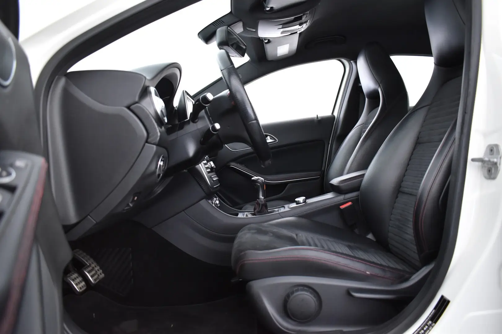Car Image - 5mWBwxLvBokE5qA2UmRNis