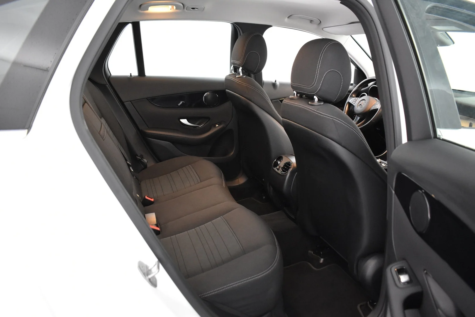 Car Image - g46bAwuS3czKpXLLlibKB