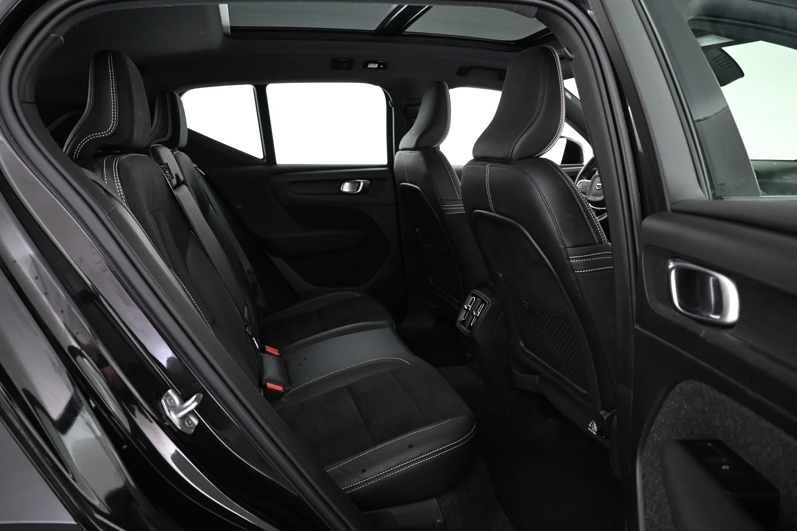 Car Image - 5k54aSriniP4Io4WdBa2lw