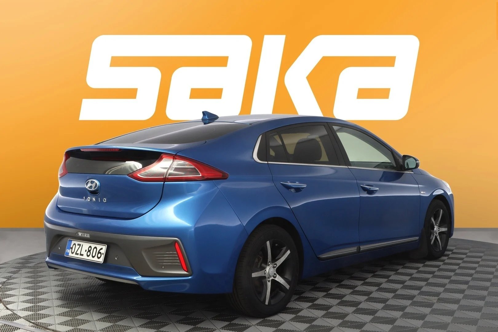 Car Image - 6R7JnstNLaDc9QaJjiTSiQ