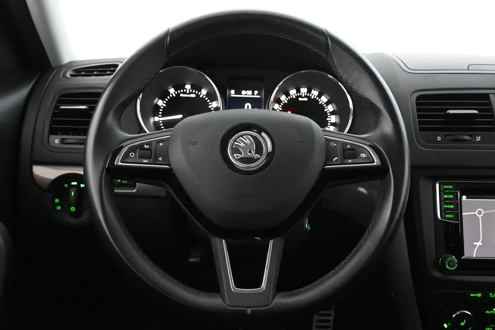 Car Image - 7orpfEMdGpuRieWXSZ9plI