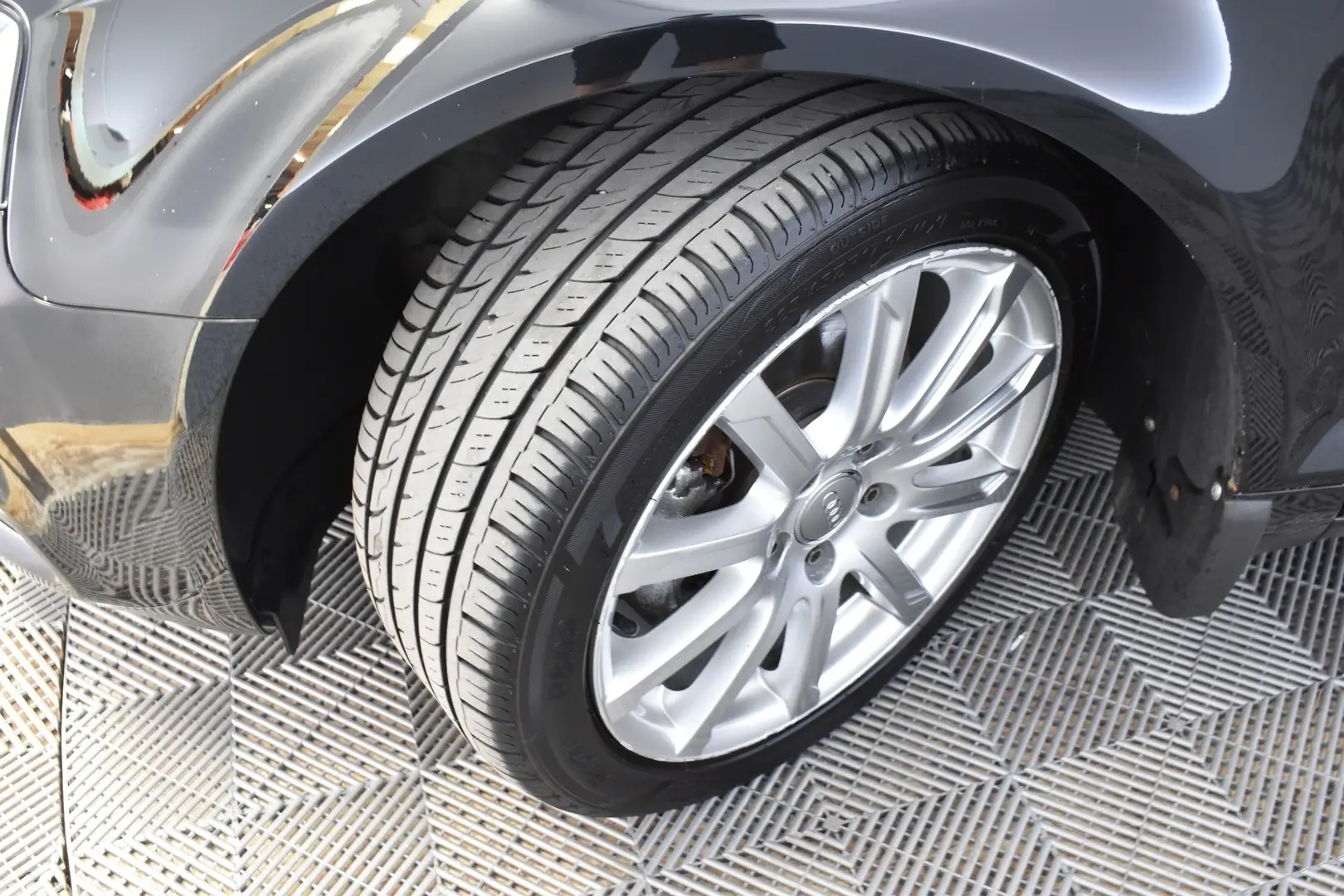 Car Image - 3v2p3Kig9u0Mtf4LDeUpuQ