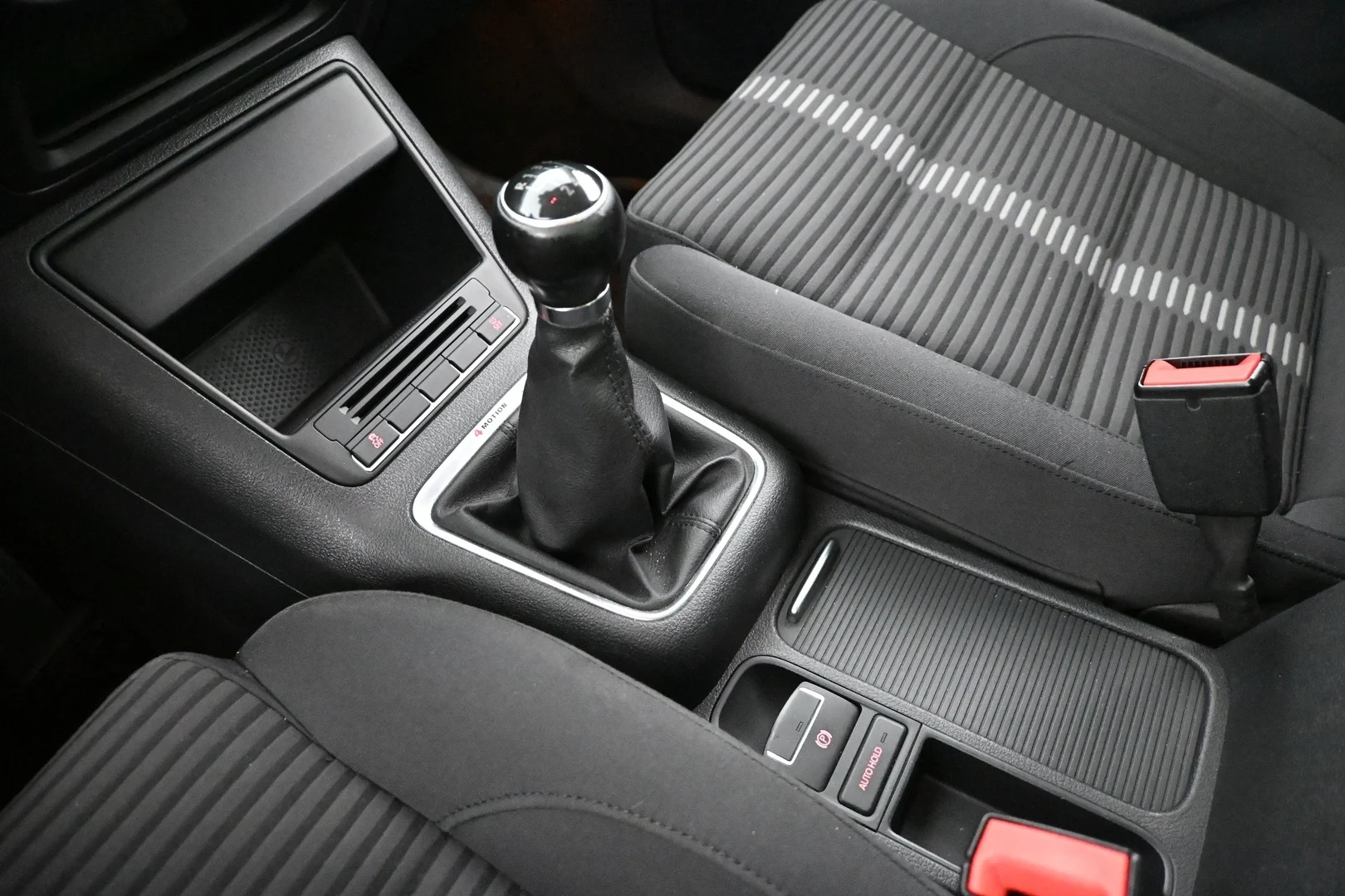 Car Image - 6TrG6ORZfoO1hi8wFGJzmf